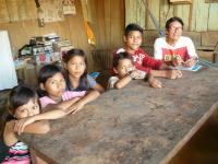 Peru: Es muss nicht immer Englisch sein! Peruanische Kinder lernen die Sprache der Cocama