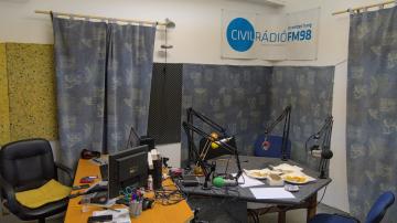 Stayin Alive - Community Radio in Hungary
