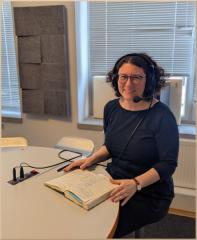 Wem gehört die Welt? Eigentum ist eine gesellschaftliche Konstruktion. Eigentum ist kein Naturgesetz. Es ist Macht – und damit immer verhandelbar. Im Sandkasten mit Amelie Stuart